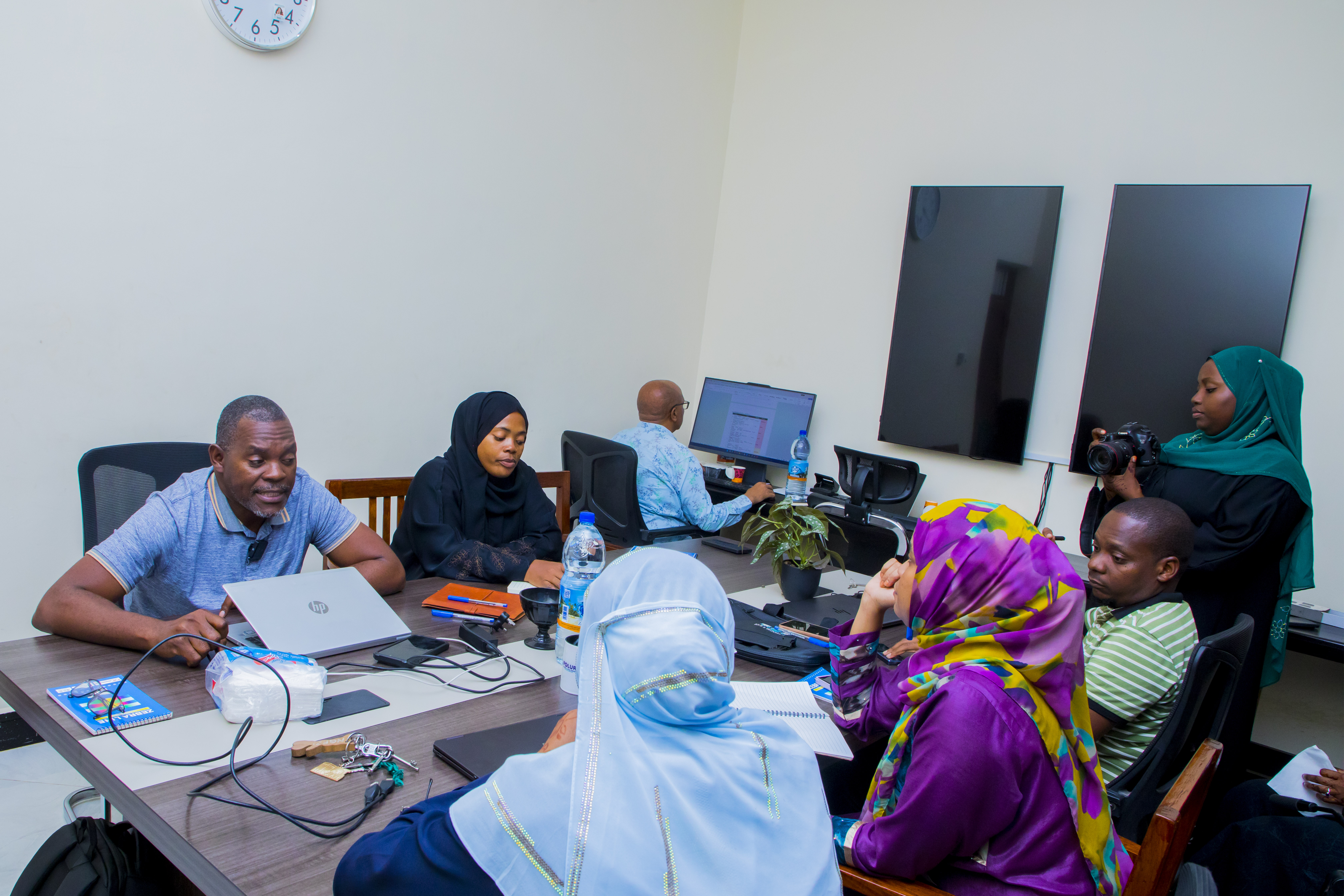 MRADI WA FOLUR KUSHUSHA MIONGOZO YA KIMATAIFA MAENEO YA UTENDAJI ZANZIBAR
